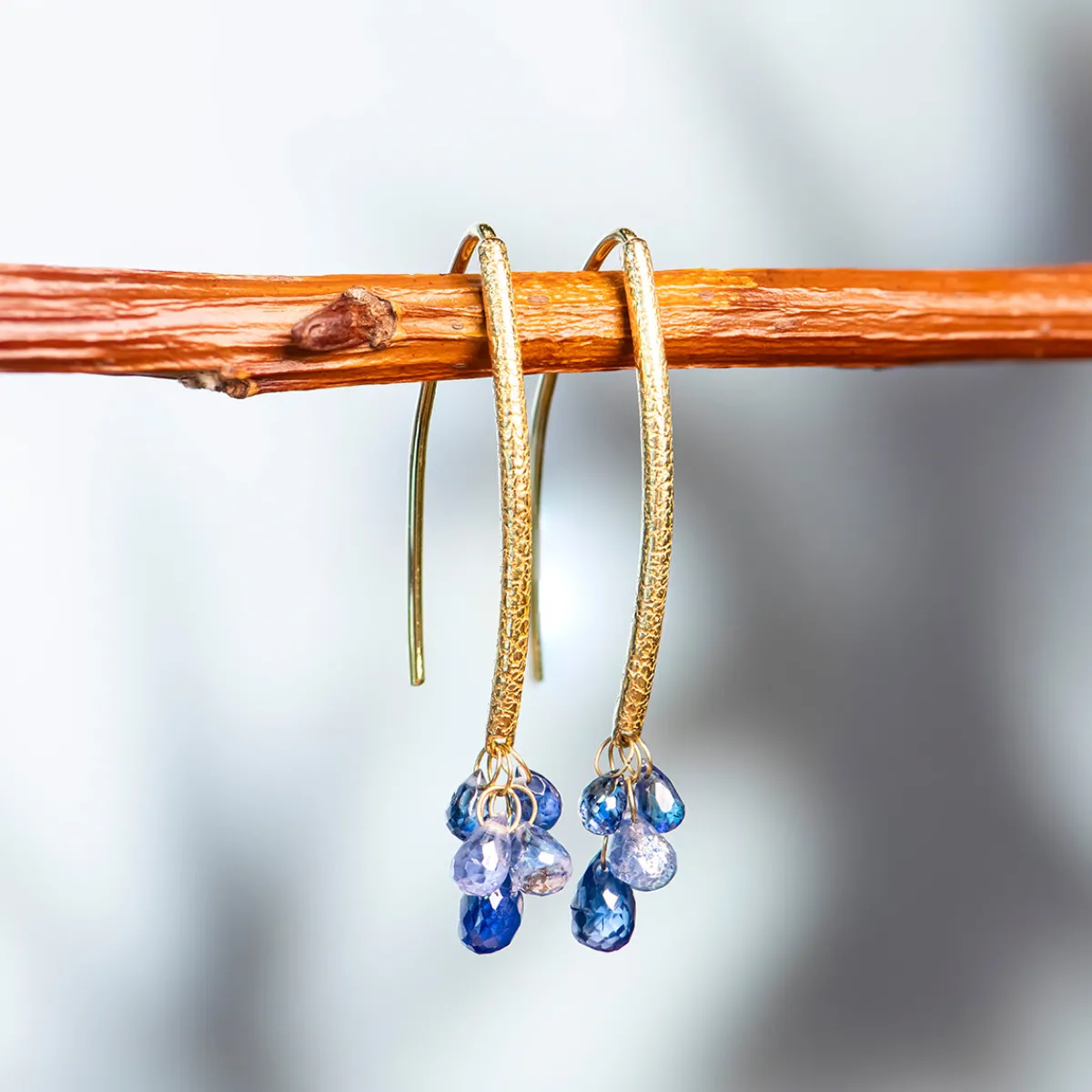 barbara_heinrich_navette__0.webp Barbara Heinrich Navette Sapphire Briolette Earrings
