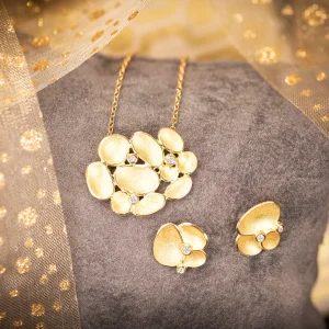 Barbara Heinrich Tri-Shell Stud Earrings